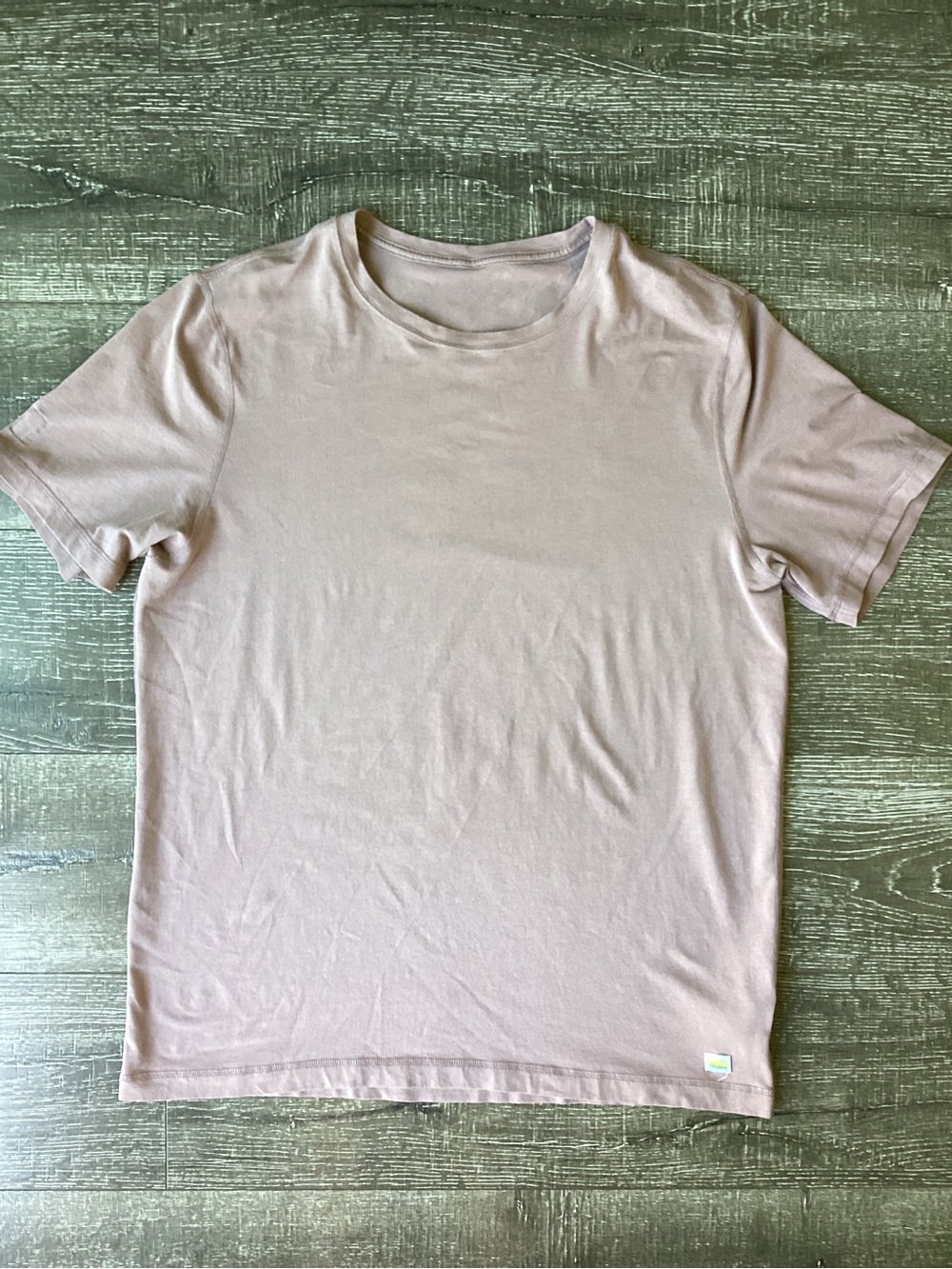 Vuori Men's Tuvalu Tee Short Sleeve Crewneck T-Shirt | Mauve / Dusty Rose | XL